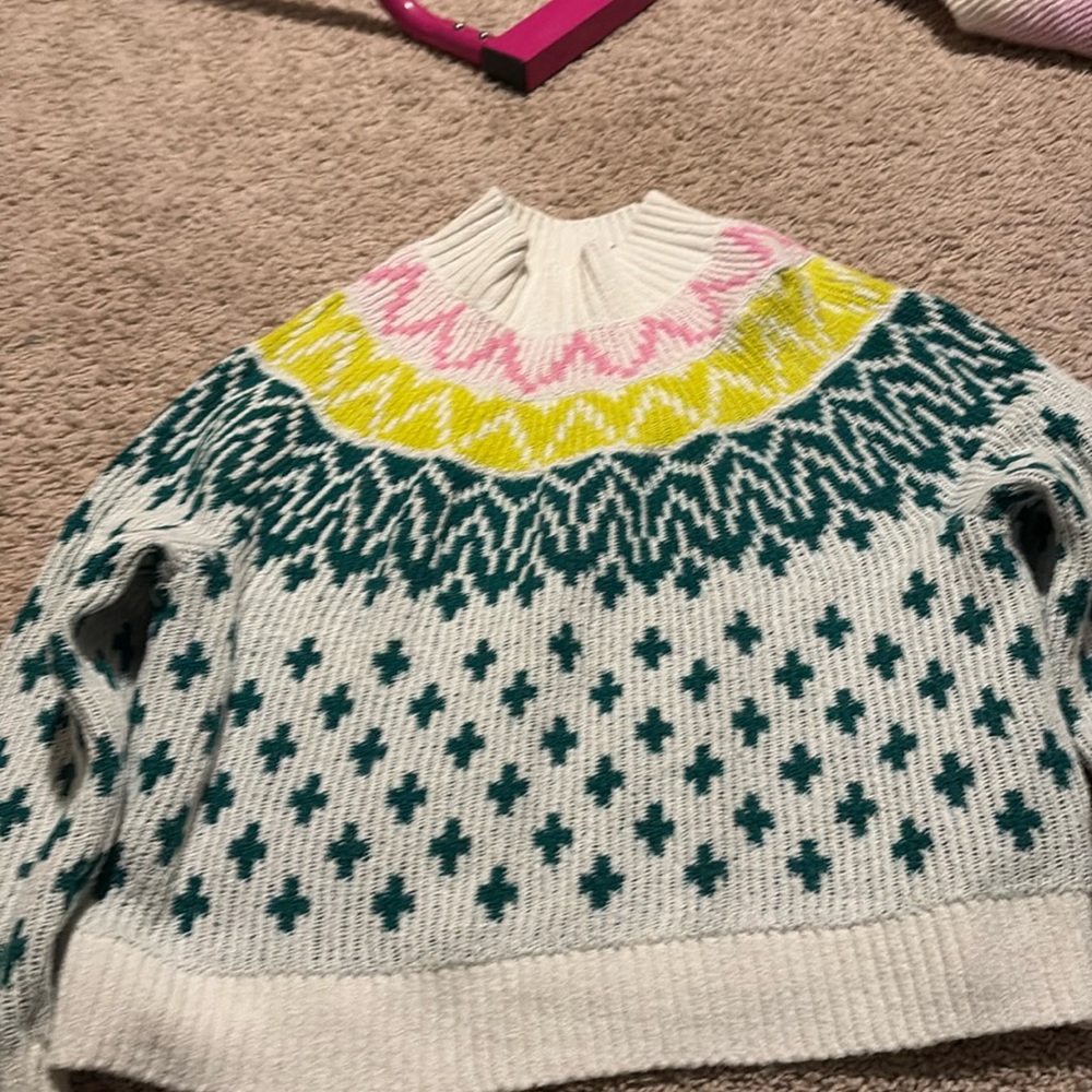 Old Navy Sweater size L